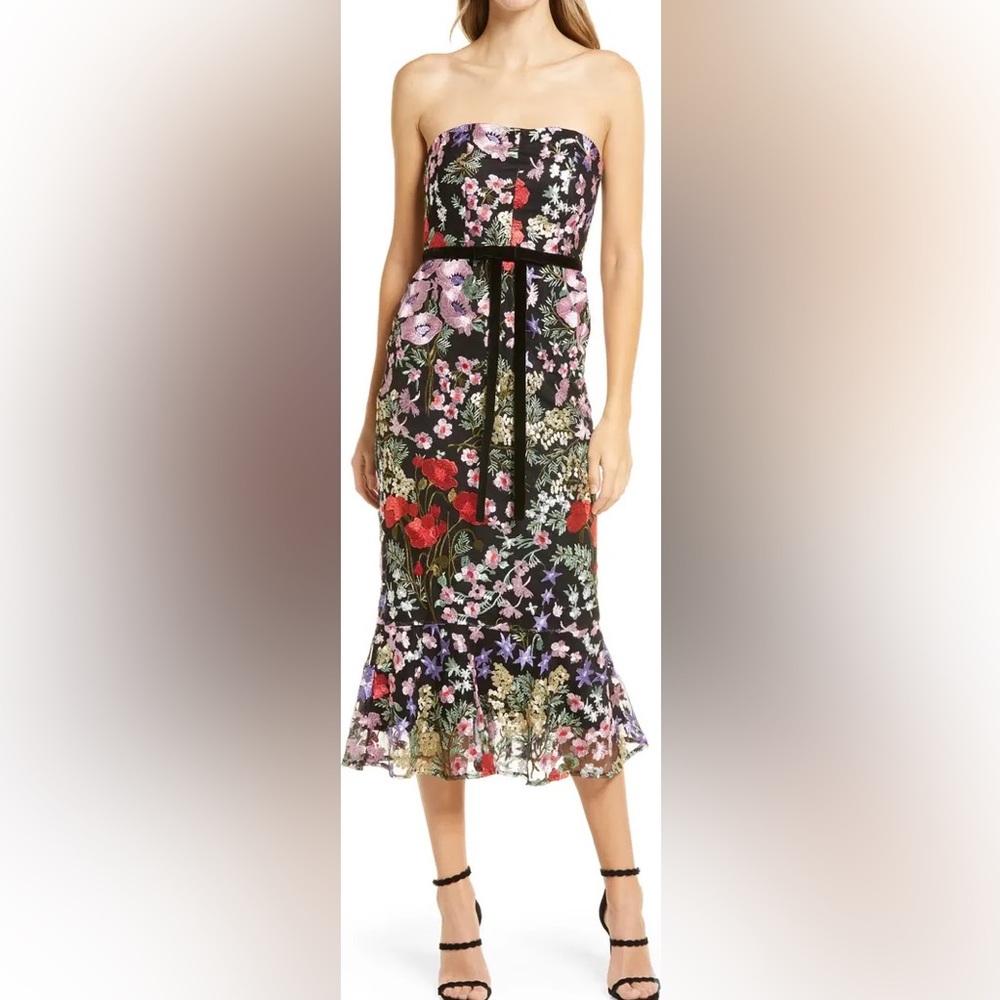 Floral Embroidered Strapless Dress
SAM EDELMAN